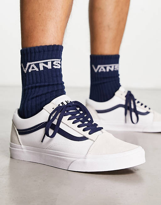 Vans Skool sneakers with navy side stripe |