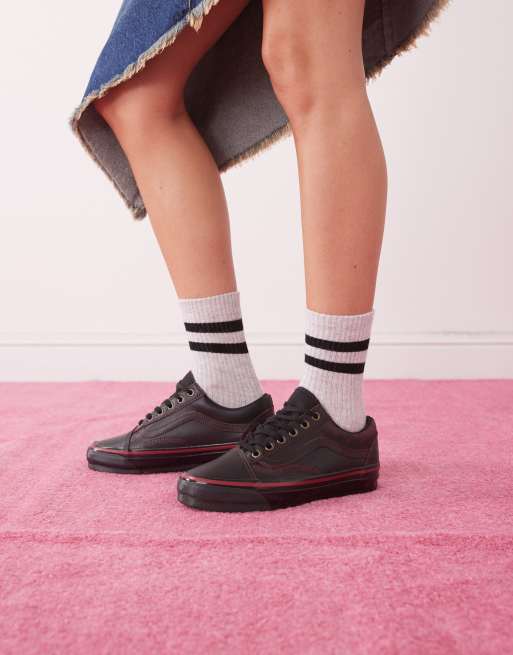 Vans - Old Skool - Sneakers van premium leer in donkerrood en zwart