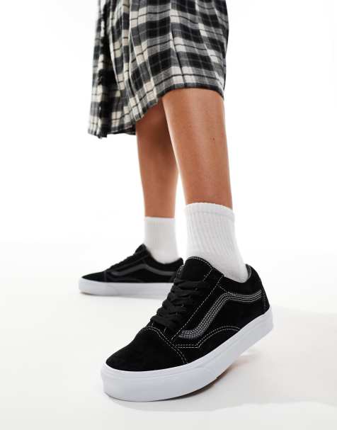Vans - Old Skool - Sorte sneakers i ruskind med hvid sål - view 1