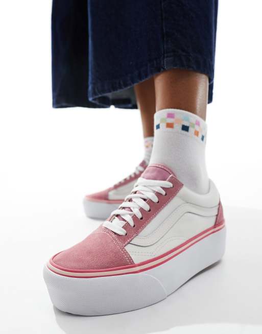 White and hot sale pink vans