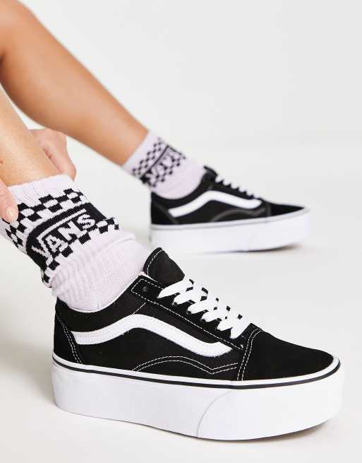 Vans - Old Skool Stackform - Sorte og hvide sneakers i kanvas og ruskind 