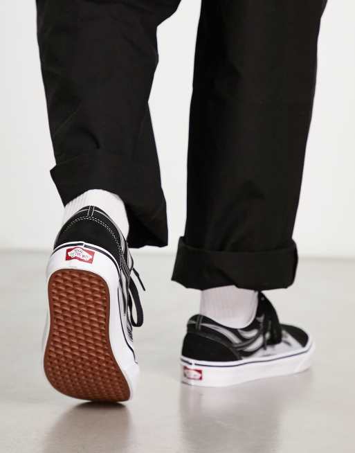 Vans – Old Skool – Svarta sneakers med reflektiva eldflammor, 3 av 4