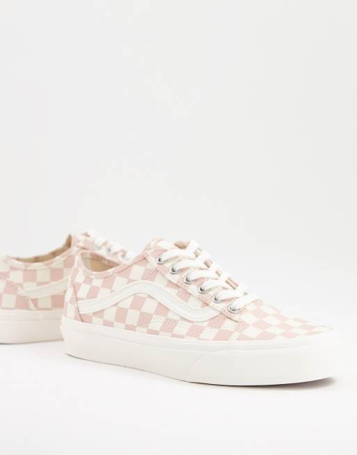 Pink and white 2025 checkered vans old skool