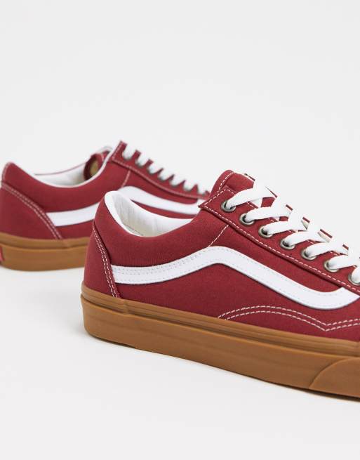 Maroon vans hotsell with gum sole