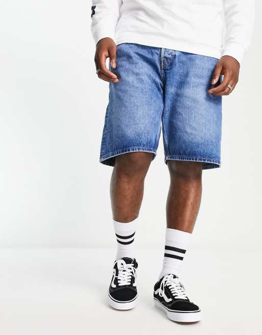 Vans Old Skool trainers in black and white , 4 of 4