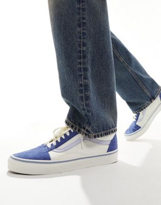 Vans Old Skool trainers in blue and white