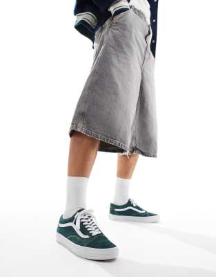 Vans Vans Old Skool trainers in deep blue and white