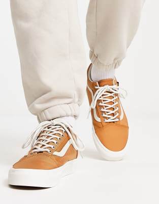 Vans old skool hot sale trainers shifting sand eggnog