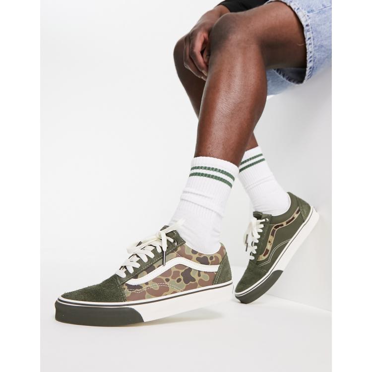 Vans Old Skool trainers in khaki camo