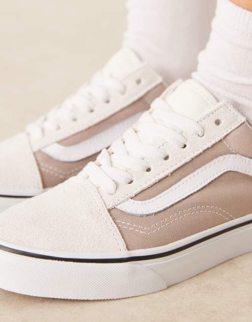 Vans Old Skool trainers in neutral two tone, 3 of 5
