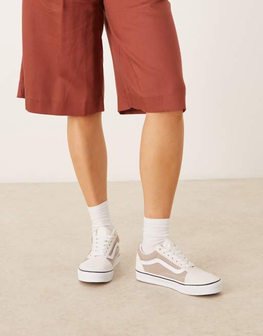 Vans Old Skool trainers in neutral two tone, 5 of 5