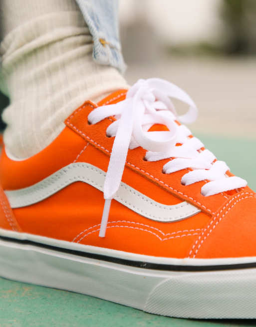 Vans Old Skool trainers in orange