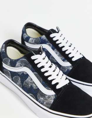 skull sneakers vans