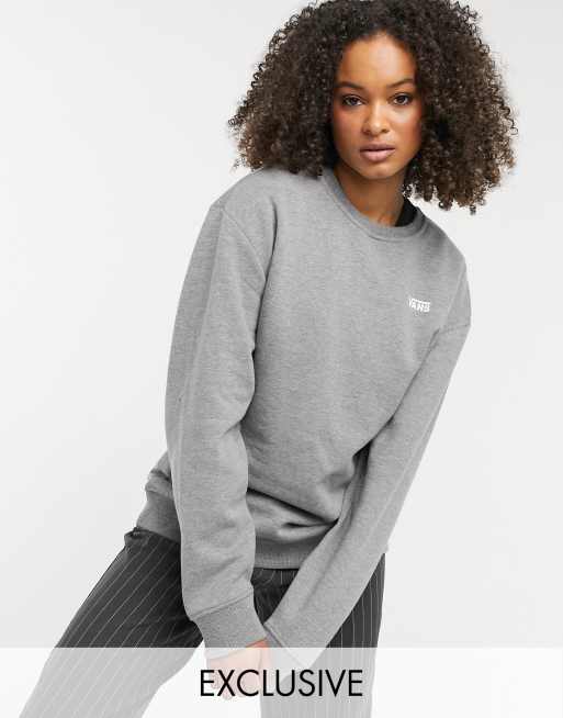 Vans - Oversized sweatshirt van fleece met klein logo op borst in grijs, Exclusief bij ASOS