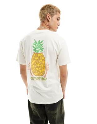 Vans pineapple skull back print t-shirt in white