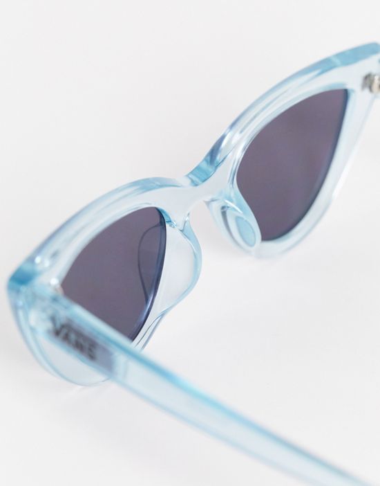 https://images.asos-media.com/products/vans-poolside-cat-eye-sunglasses-in-blue/201958160-4?$n_550w$&wid=550&fit=constrain