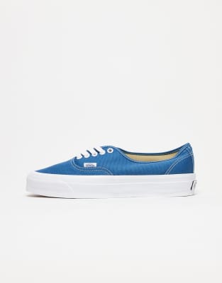 Premium Authentic 44 - Sneaker in Marineblau Blau 43