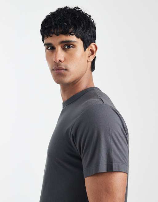 Vans – Premium – Knapp sitzendes T-Shirt in verblasstem Schwarz, 4 von 5