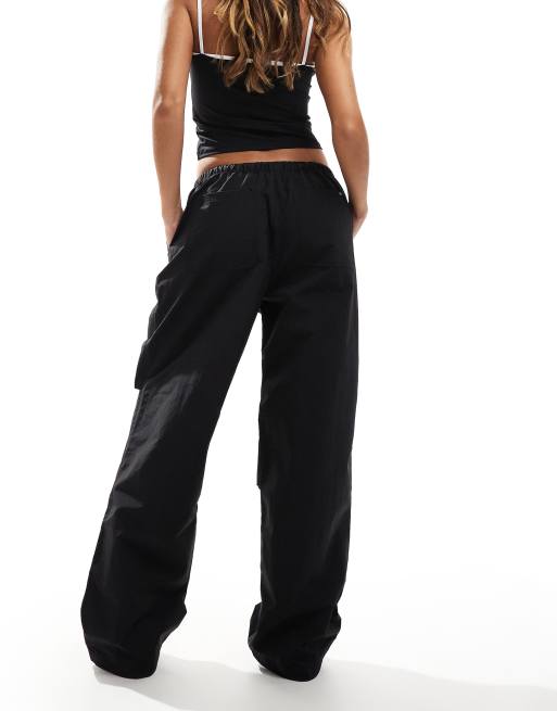 Vans – Riley – Cargo-Fallschirmhose in Schwarz, 4 von 5