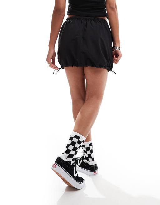 Black flowy skirt vans store