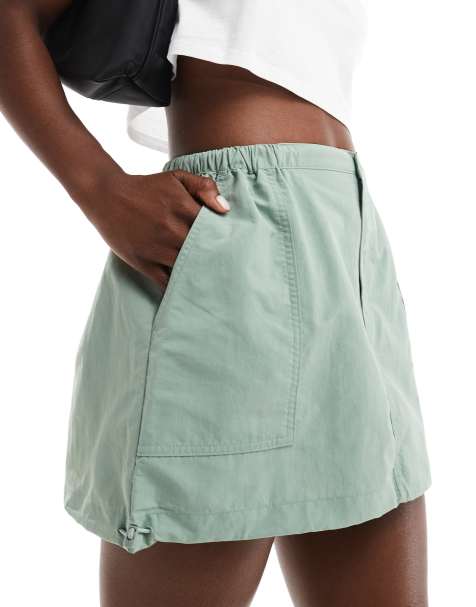 Vans Riley nylon skirt in green - view 1