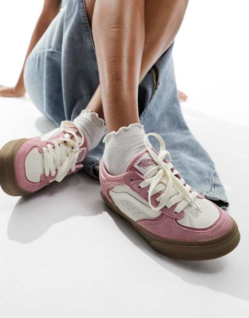  Vans Rowley Classic trainers in pink with gum sole