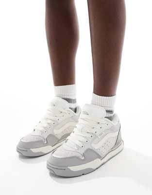 Vans Vans rowley XLT chunky trainers in light grey