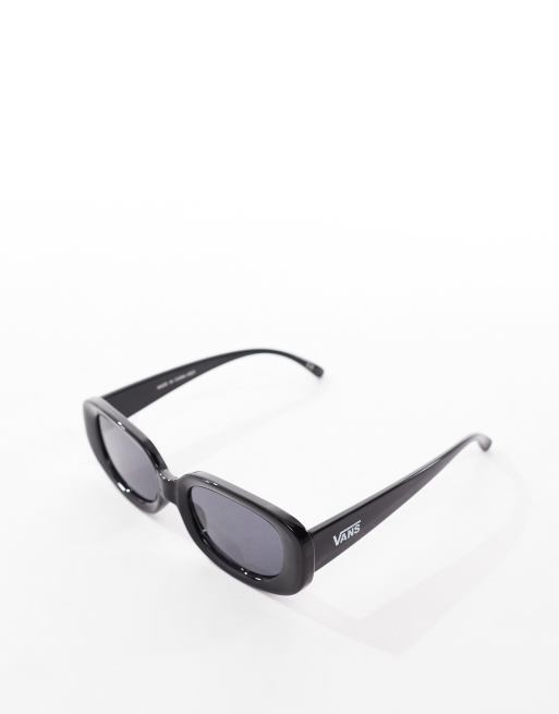 Vans Showstopper sunglasses in black, 2 of 4