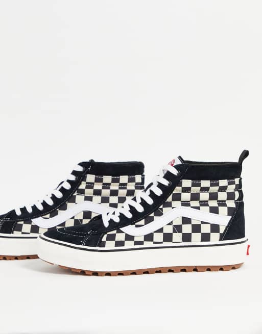 Vans – SK8-Hi MTE-1 – Sneaker in Schwarz mit Schachbrettmuster 