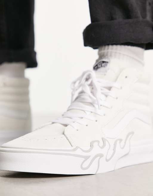 Vans SK8 Hi Sneakers alte bianche con stampa di fiamme ASOS