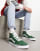Thumbnail 1 van 4