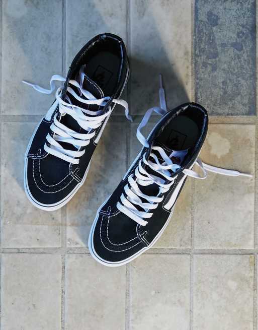 Sk8 hi store pro black white