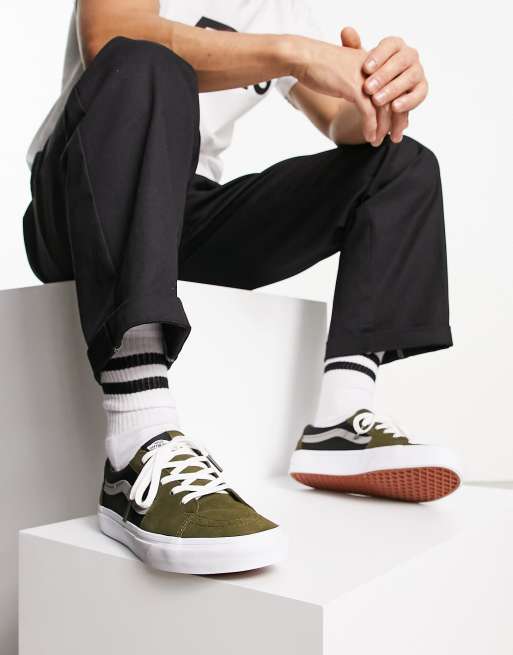 Vans low hotsell top sneaker