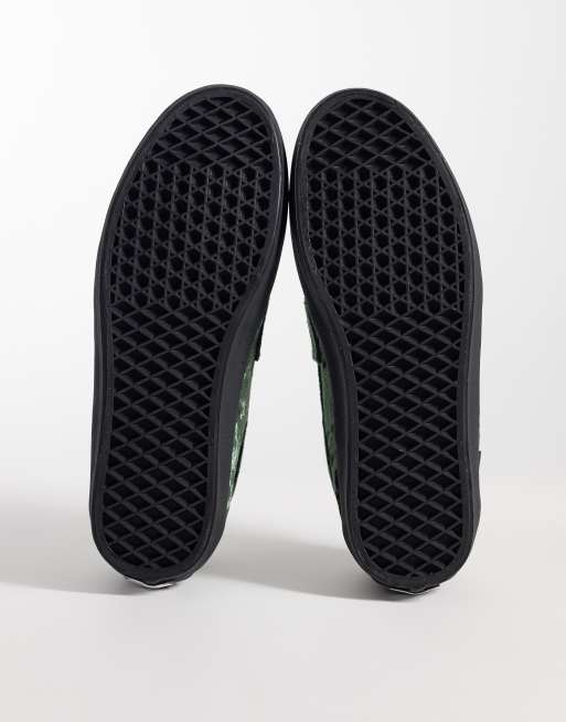 Vans Skate velvet loafer in green, 4 of 5