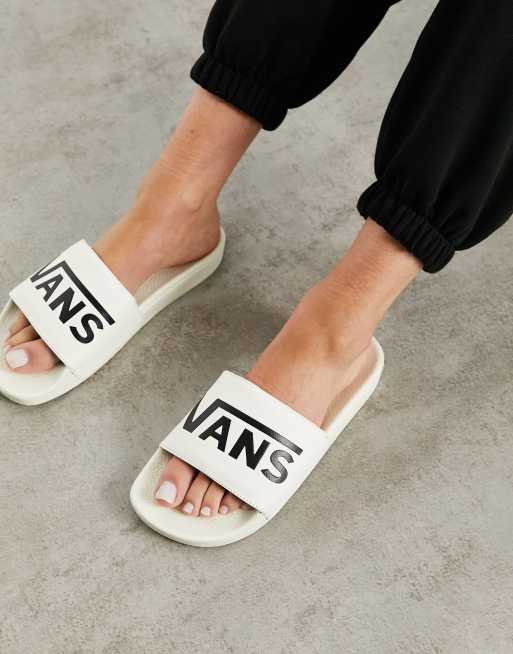 Vans sliders in white