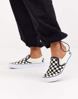 Vans Vans Slip-On Checkerboard trainers in black and white