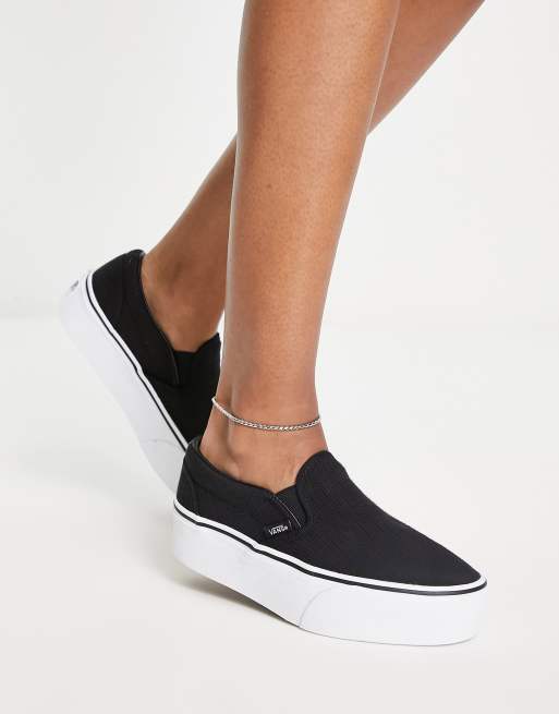 Vans - Slip-On Stackform - Ribstrikkede sneakers i sort 