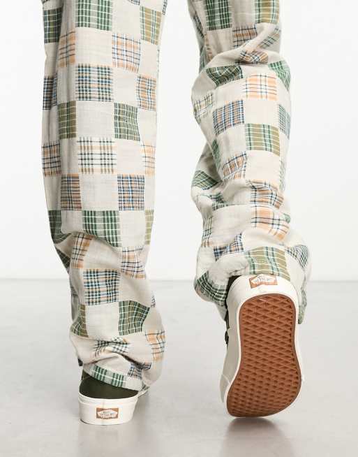 Vans – Slip On VR3 – Sneaker zum Hineinschlüpfen in Weinblattgrün, 2 von 4