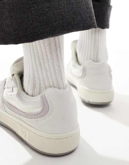 Vans speed chunky trainers in light grey and off white, 4 of 5