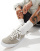 Thumbnail 1 van 5