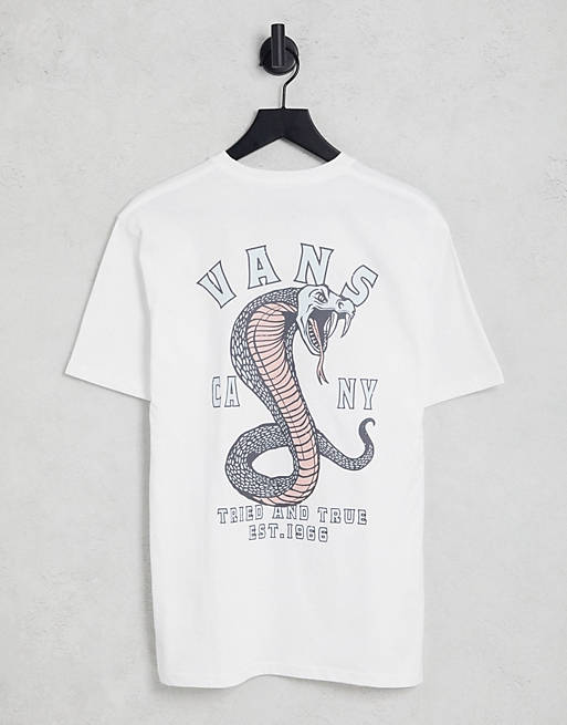 Vans - Striked - T-shirt met print op de rug in wit 
