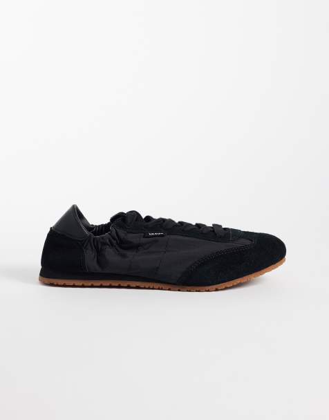 Vans Super Low Pro collapse sneakers in black - view 1