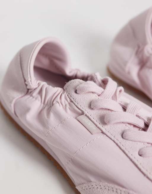 Vans Super Low Pro collapse trainers in pale pink, 4 of 5