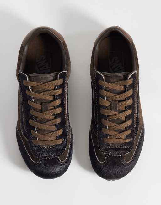 Vans Super Low Pro sneakers in black and brown , 2 of 5
