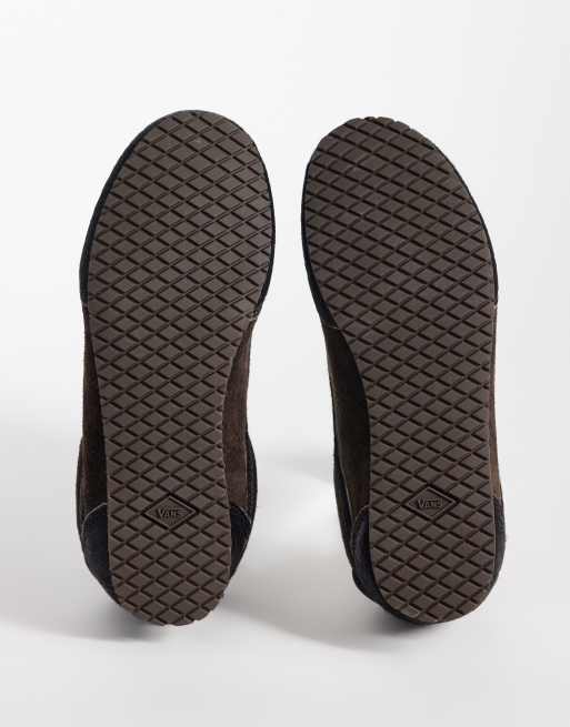 Vans Super Low Pro sneakers in black and brown , 4 of 5