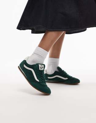 Vans Super Lowpro Sneakers In Black