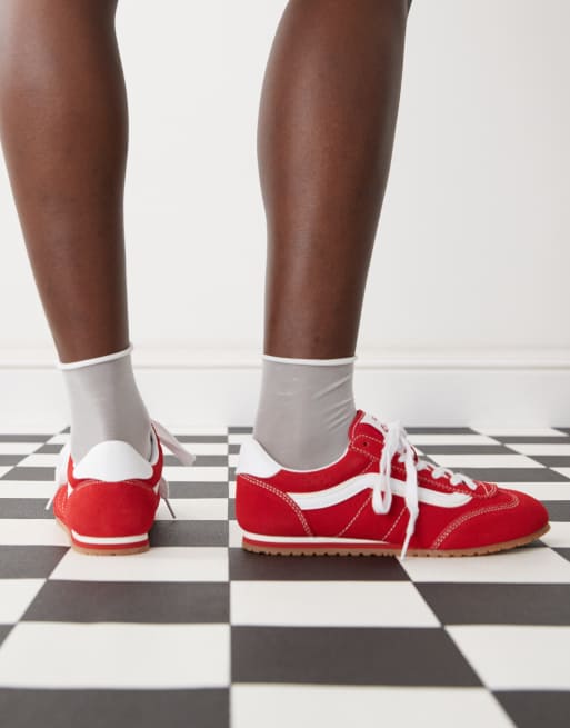 Vans Super Lowpro sneakers in red and white