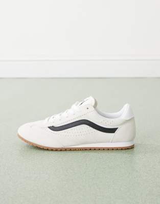 Vans Super Lowpro Sneakers In White