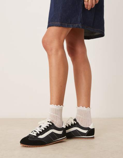 Vans – Super Lowpro – Svarta sneakers i mocka - view 1