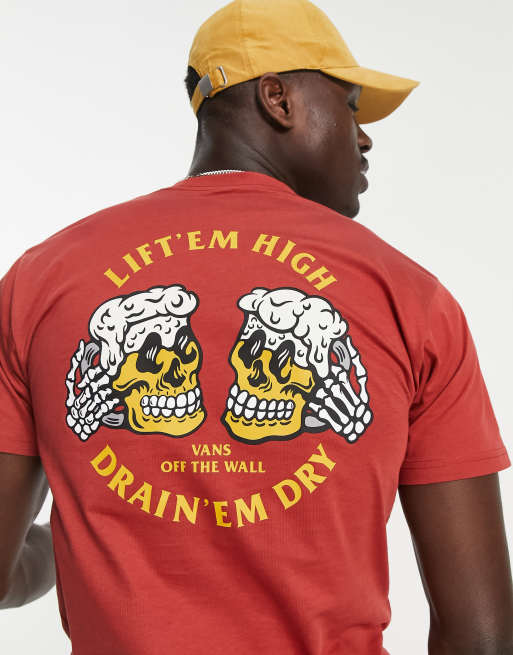 Vans - T-shirt à imprimé bières au dos - Rouge